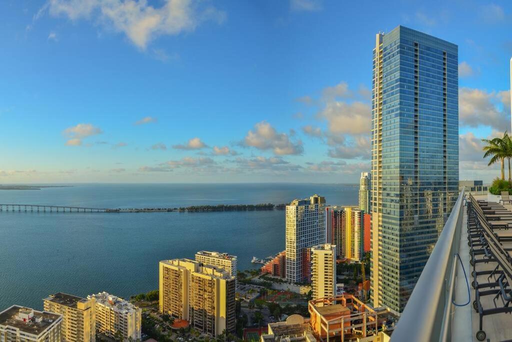 Lovely Upscale Condo Gorgeous View 2Bd 2Bath In Brickell Miami Bagian luar foto