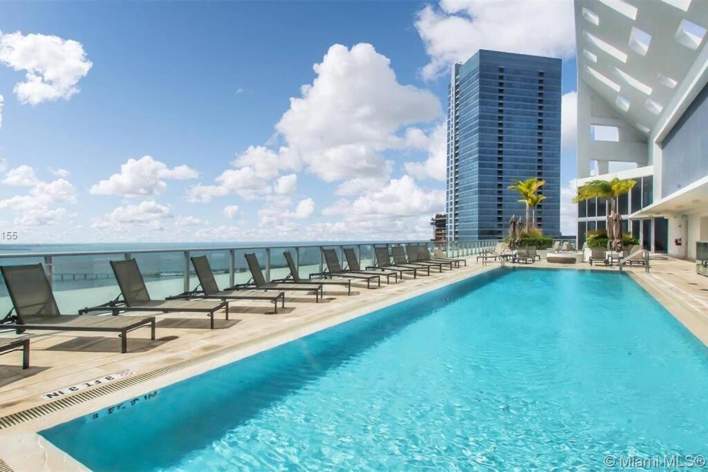 Lovely Upscale Condo Gorgeous View 2Bd 2Bath In Brickell Miami Bagian luar foto